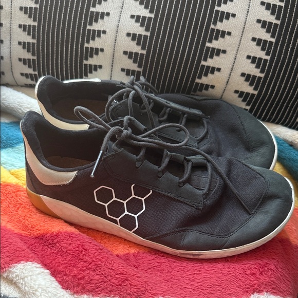 Vivobarefoot Black and White Sneakers Size 9 - Picture 3 of 8